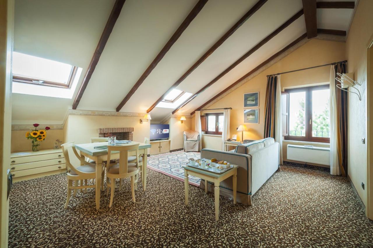 Relais Ducale Spa & Pool เปสโกโกสตานโซ ภายนอก รูปภาพ